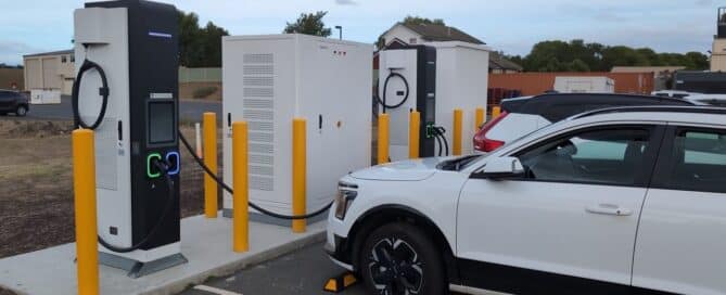 Voltra Power unit 480kW + dual 500A dispenser